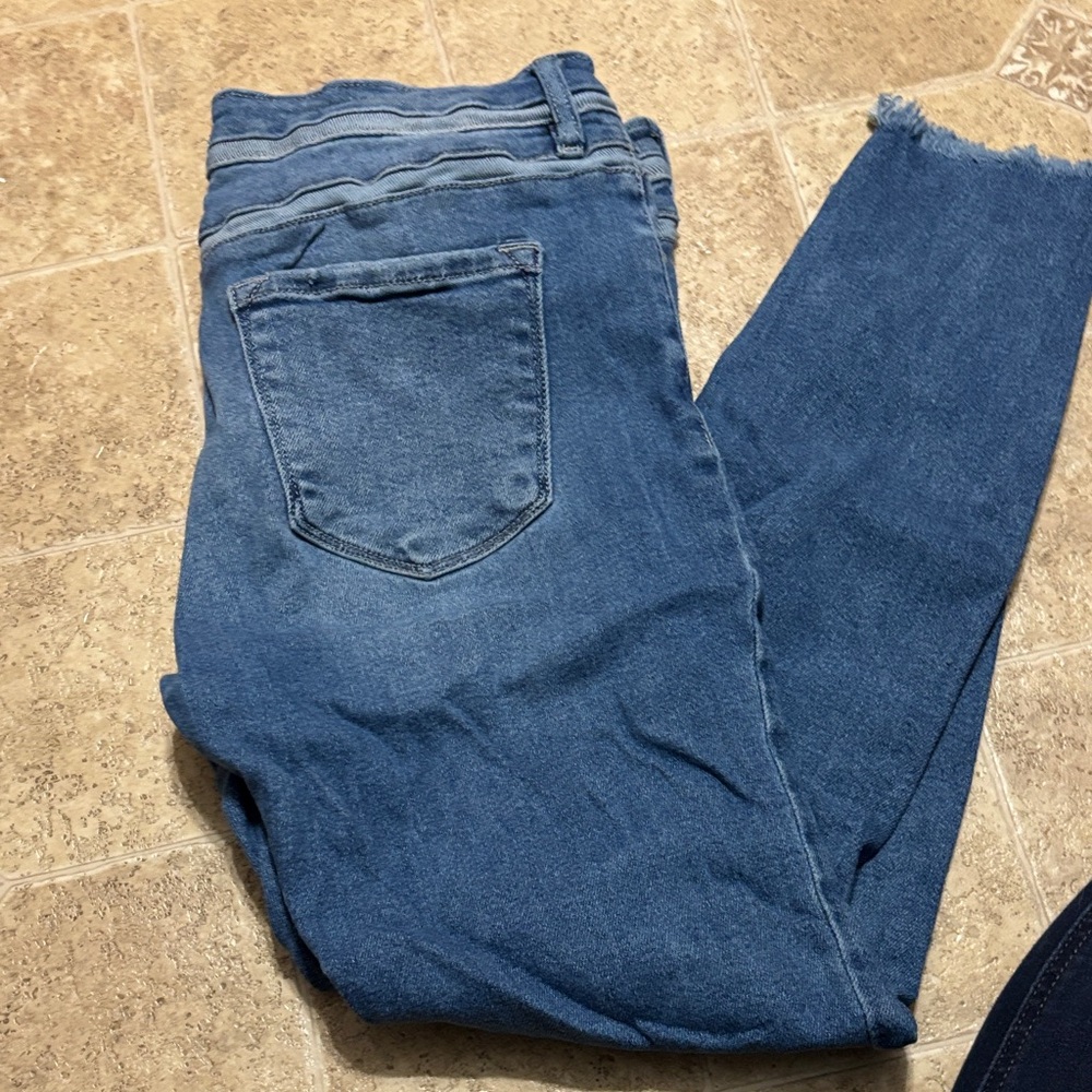 KanCan Blue Ankle Jeans